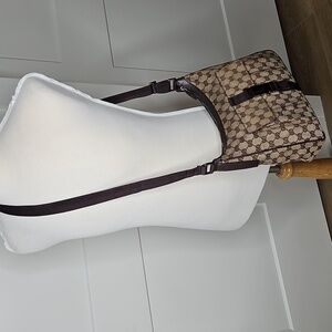 Authentic Gucci Supremem GG Monogram Crossbody Shoulder Messenger Bag Purse